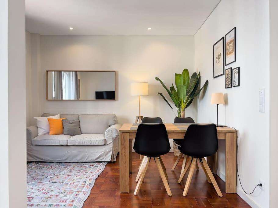 Olaias Lisbon 2 Bed Near Metro 2 Appartement Buitenkant foto