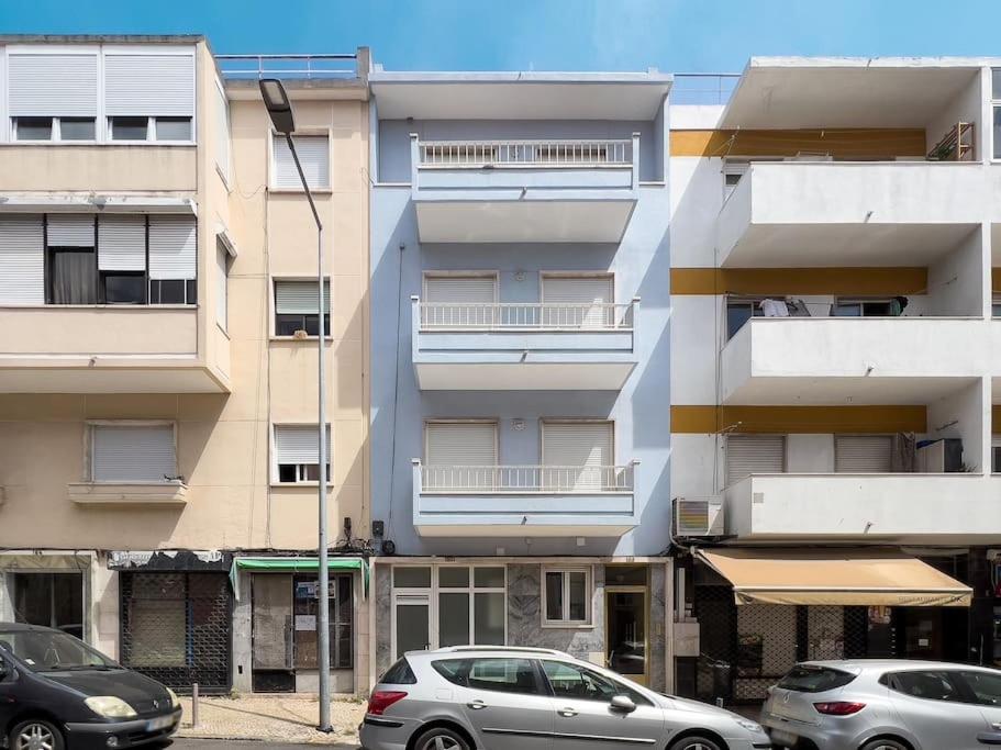 Olaias Lisbon 2 Bed Near Metro 2 Appartement Buitenkant foto