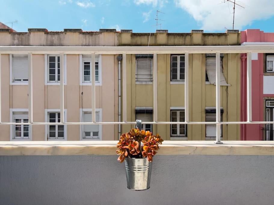 Olaias Lisbon 2 Bed Near Metro 2 Appartement Buitenkant foto